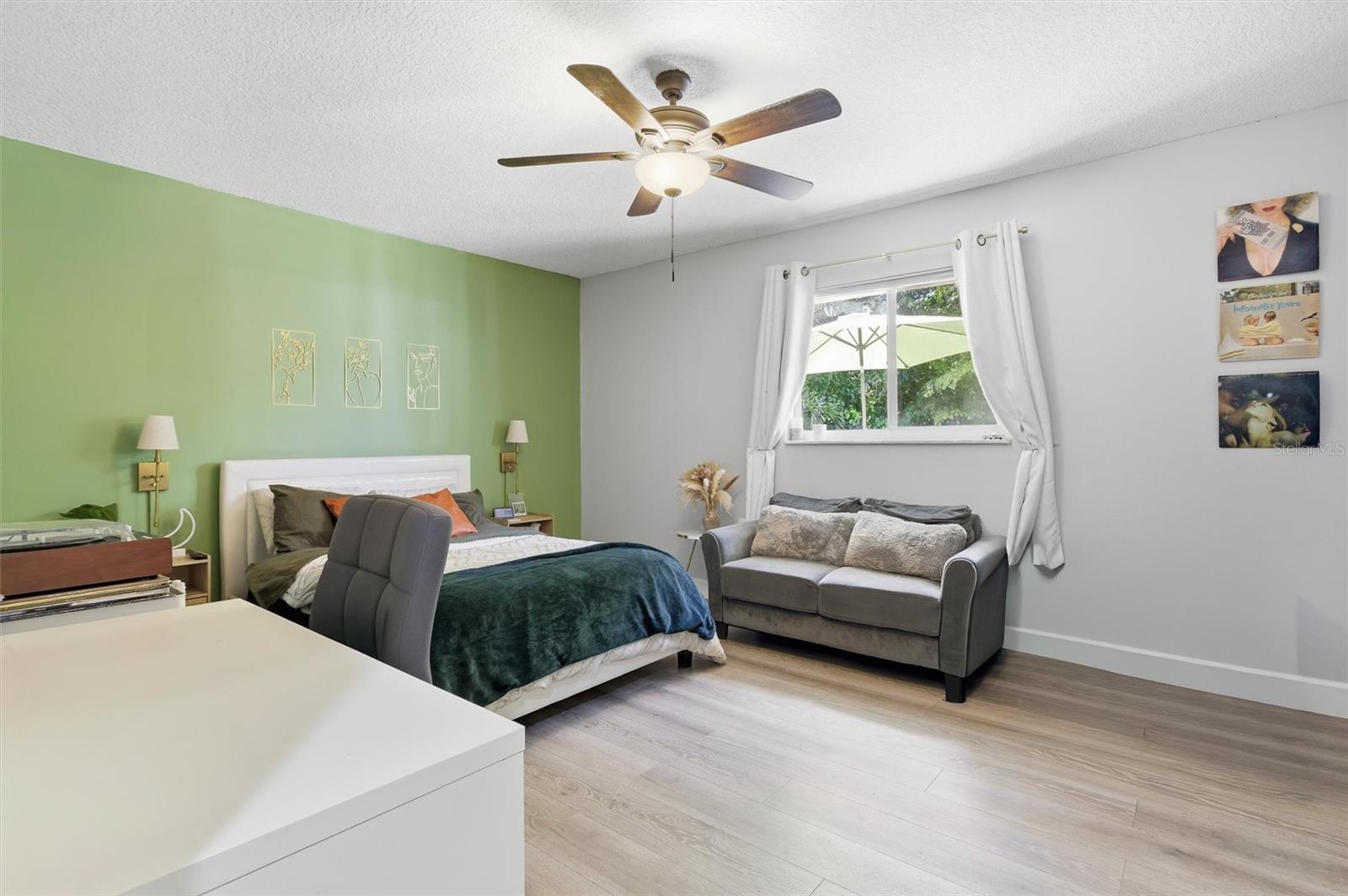 Image 40 of 52 For 431 Old Hiatus Rd Avenue