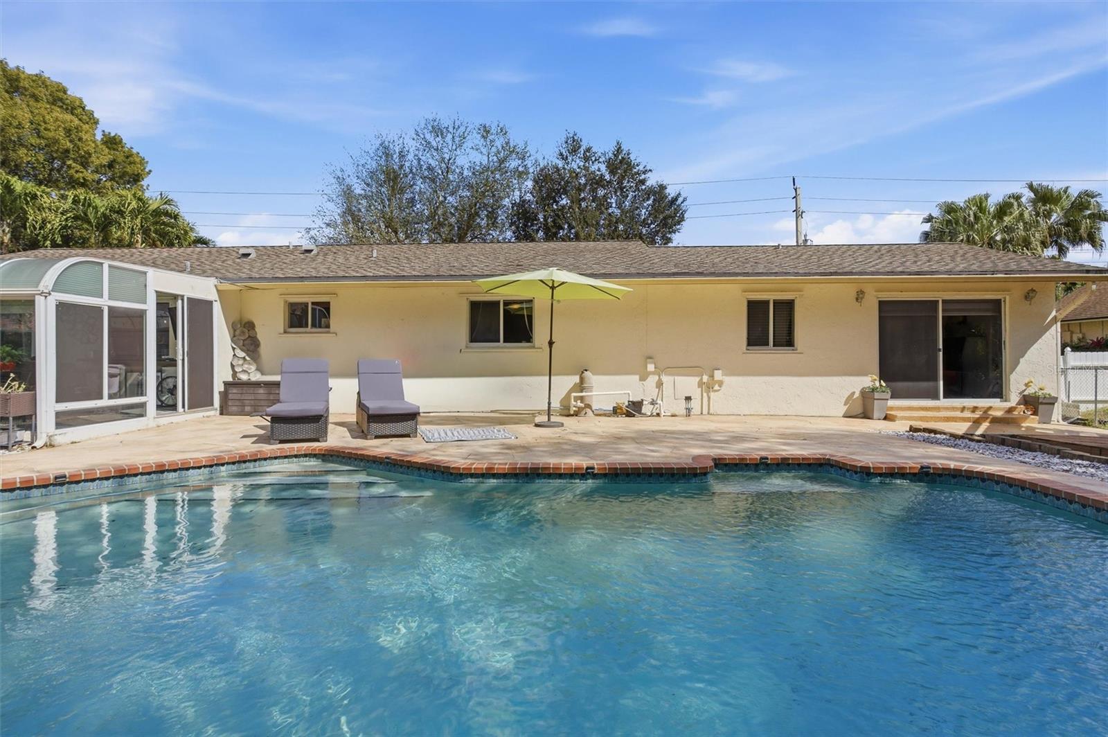 Image 6 of 52 For 431 Old Hiatus Rd Avenue