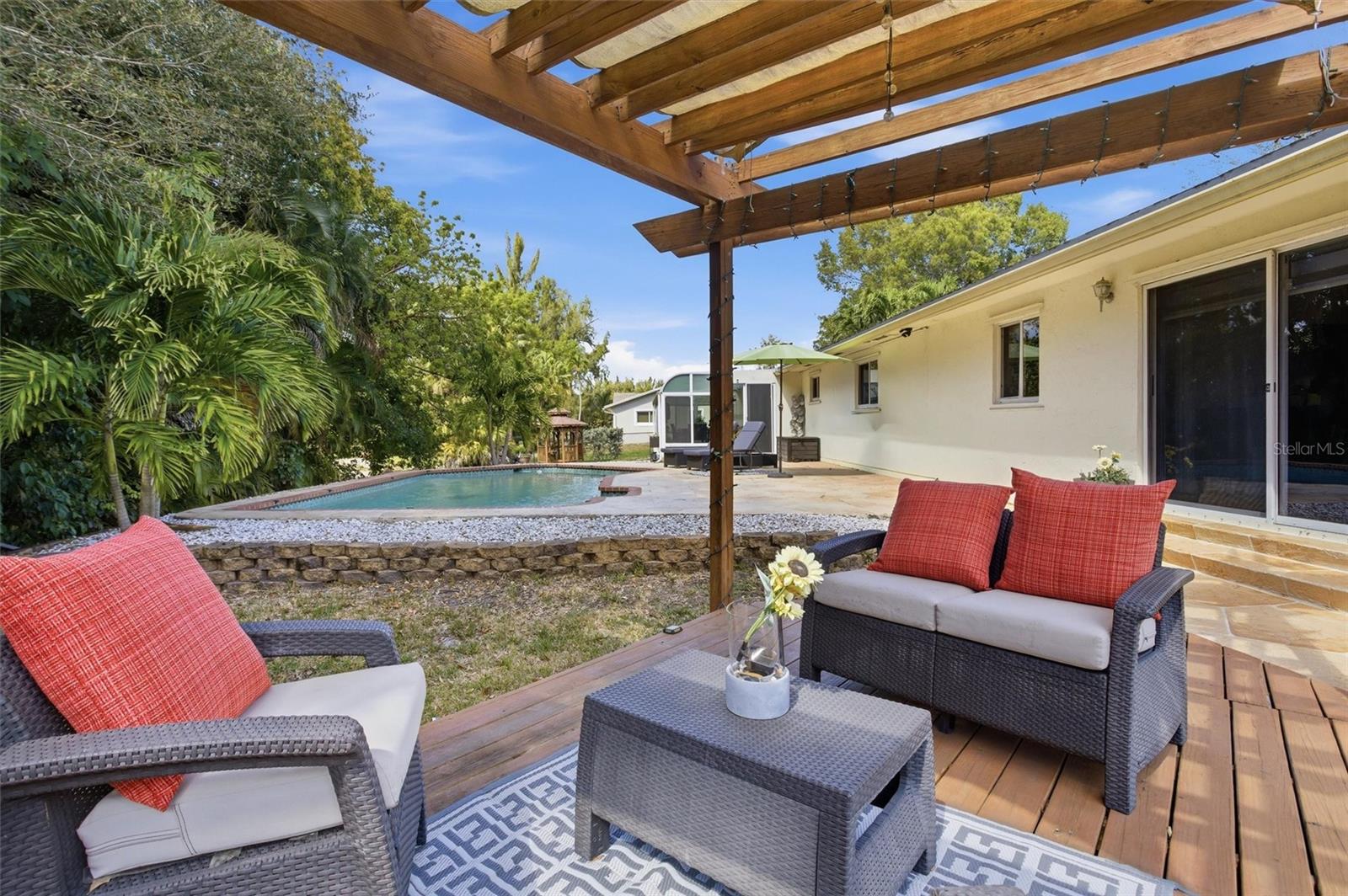 Image 9 of 52 For 431 Old Hiatus Rd Avenue