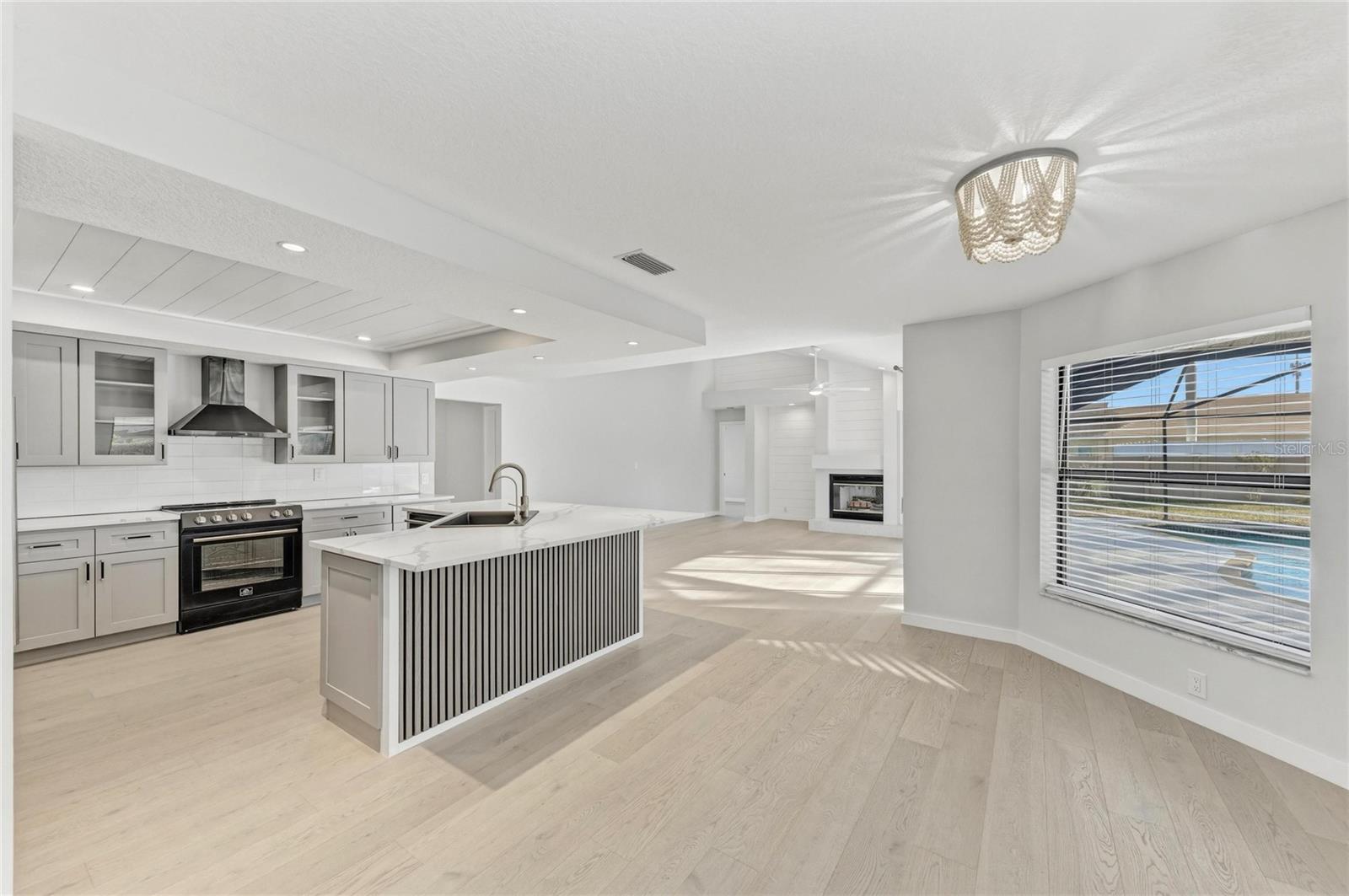 Image 18 of 74 For 5328 Dominica Circle