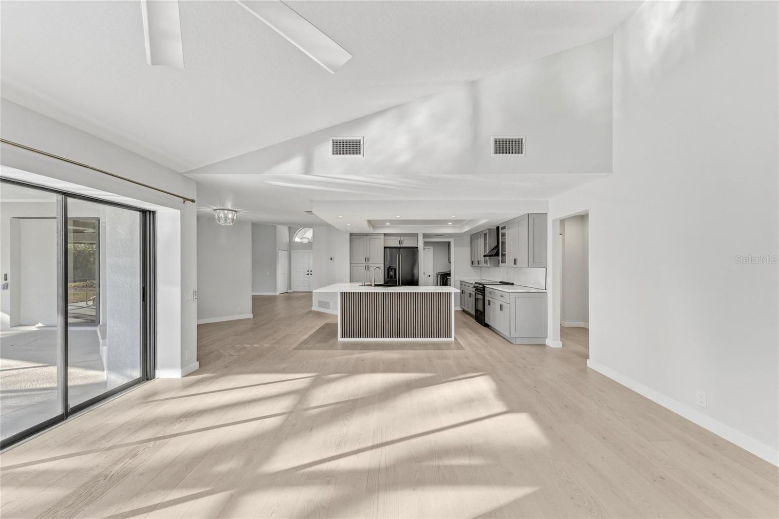 Image 27 of 74 For 5328 Dominica Circle