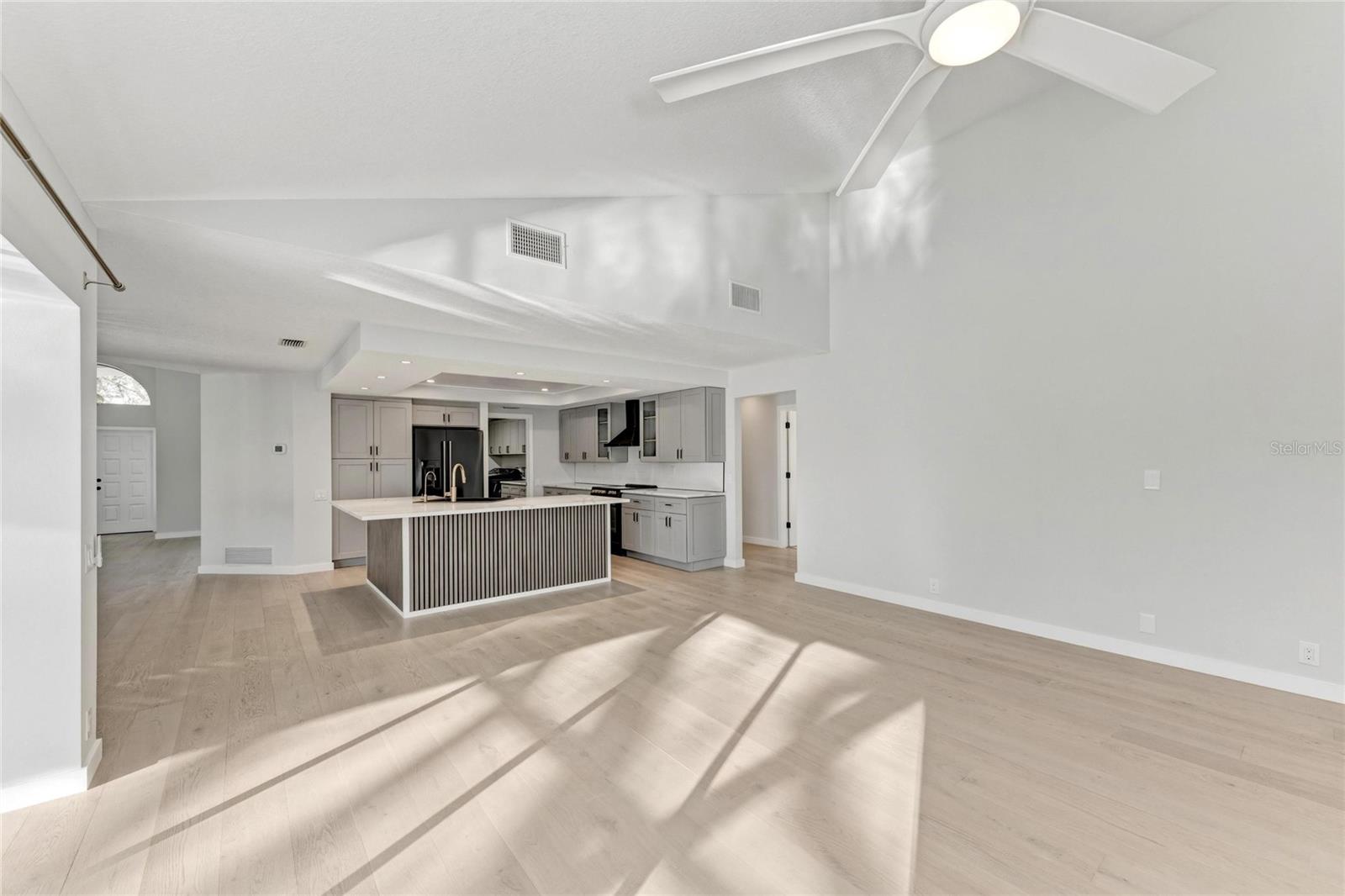 Image 28 of 74 For 5328 Dominica Circle