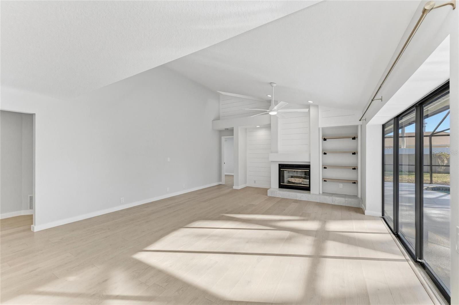 Image 31 of 74 For 5328 Dominica Circle