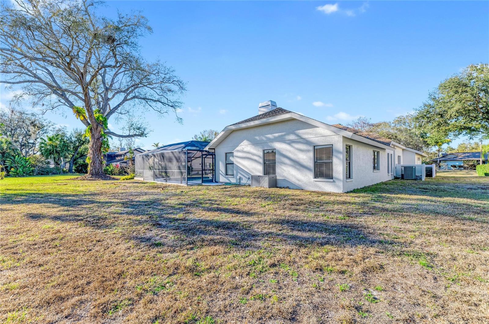 Image 47 of 74 For 5328 Dominica Circle