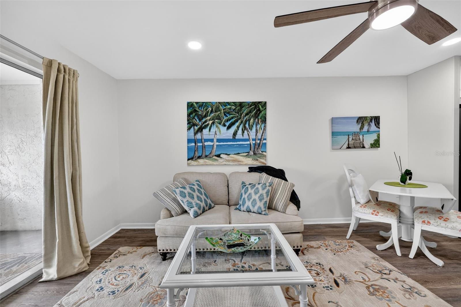 Image 10 of 21 For 102 46th Avenue Terrace W 402