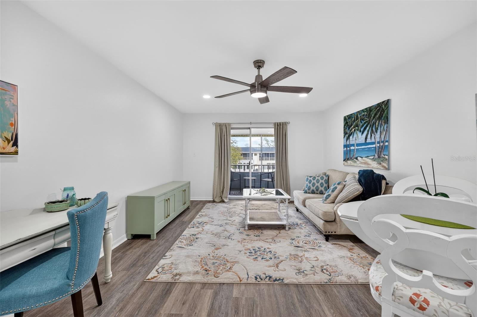 Image 9 of 21 For 102 46th Avenue Terrace W 402