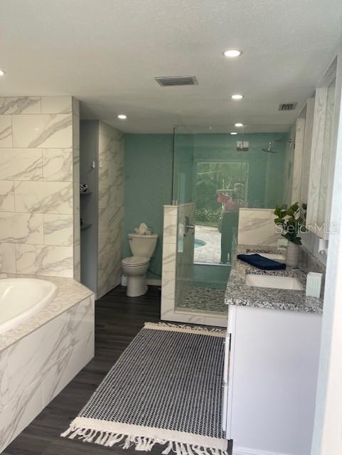 Image 15 of 47 For 2244 Palm Terrace