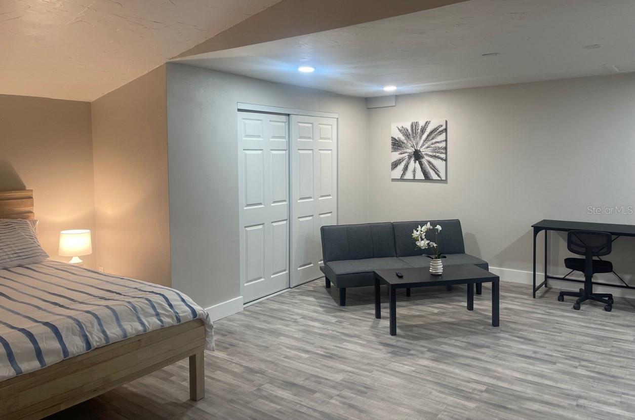 Image 27 of 47 For 2244 Palm Terrace