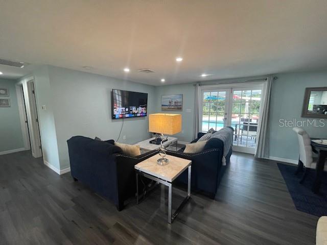 Image 7 of 47 For 2244 Palm Terrace