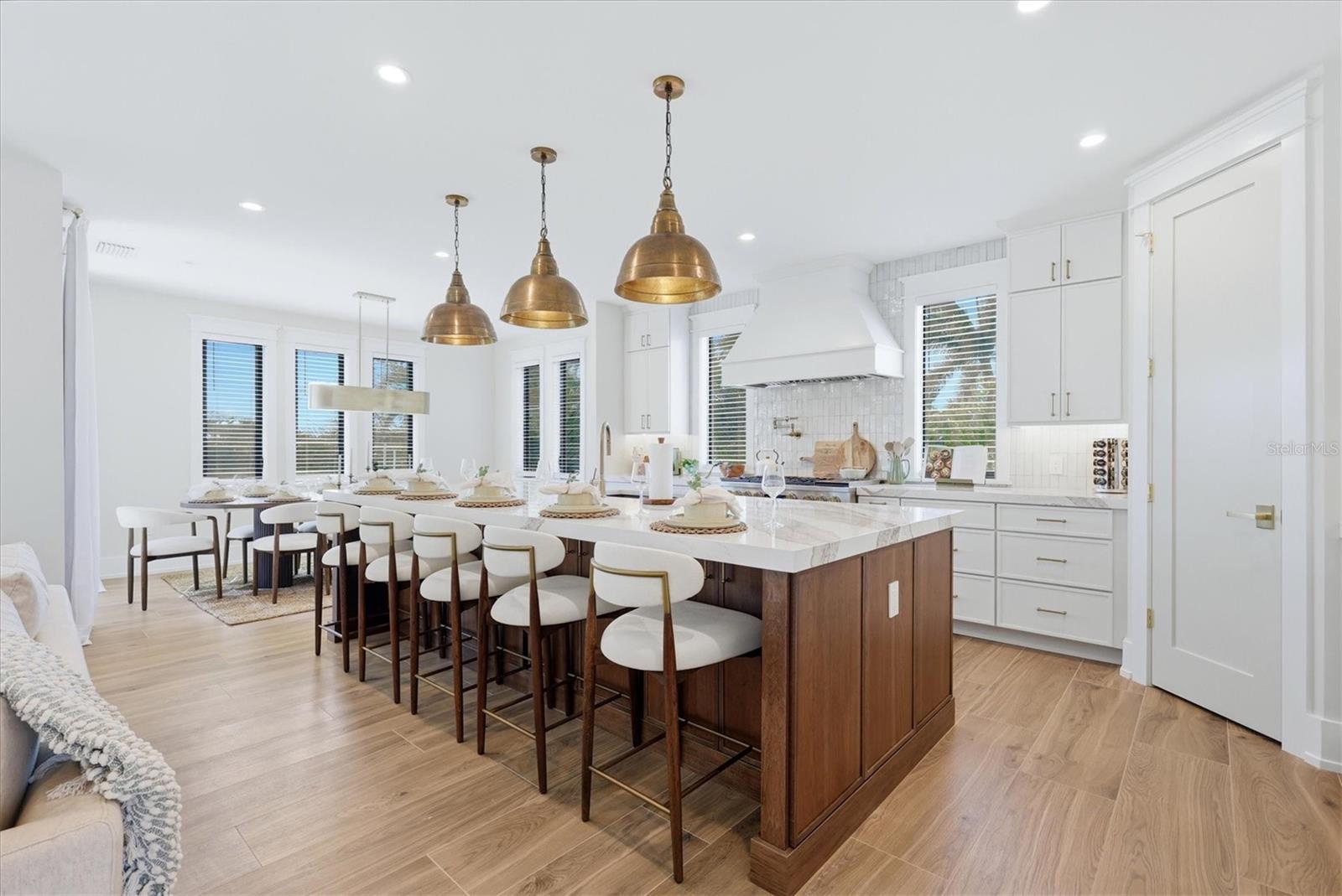 Image 15 of 83 For 319 Tarpon Street