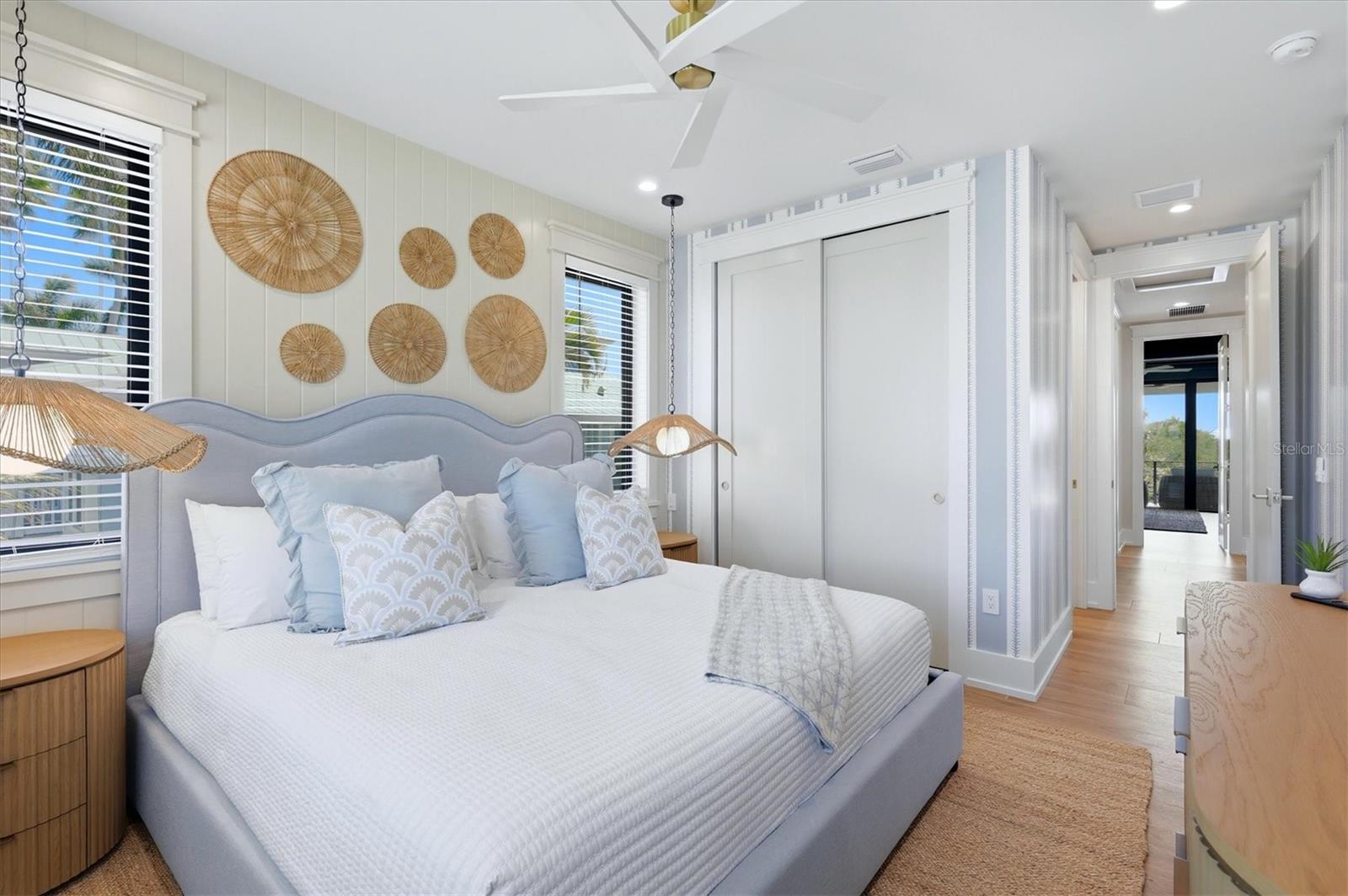 Image 22 of 83 For 319 Tarpon Street