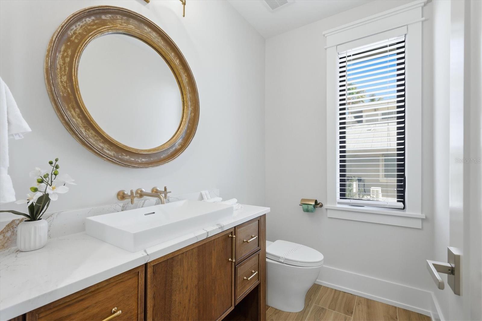 Image 35 of 83 For 319 Tarpon Street