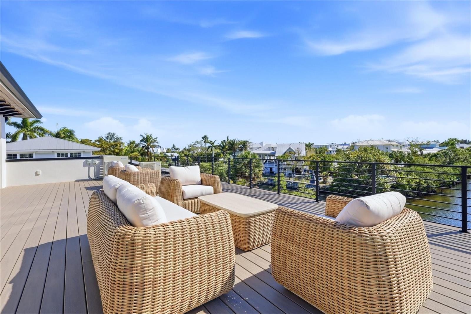 Image 54 of 83 For 319 Tarpon Street