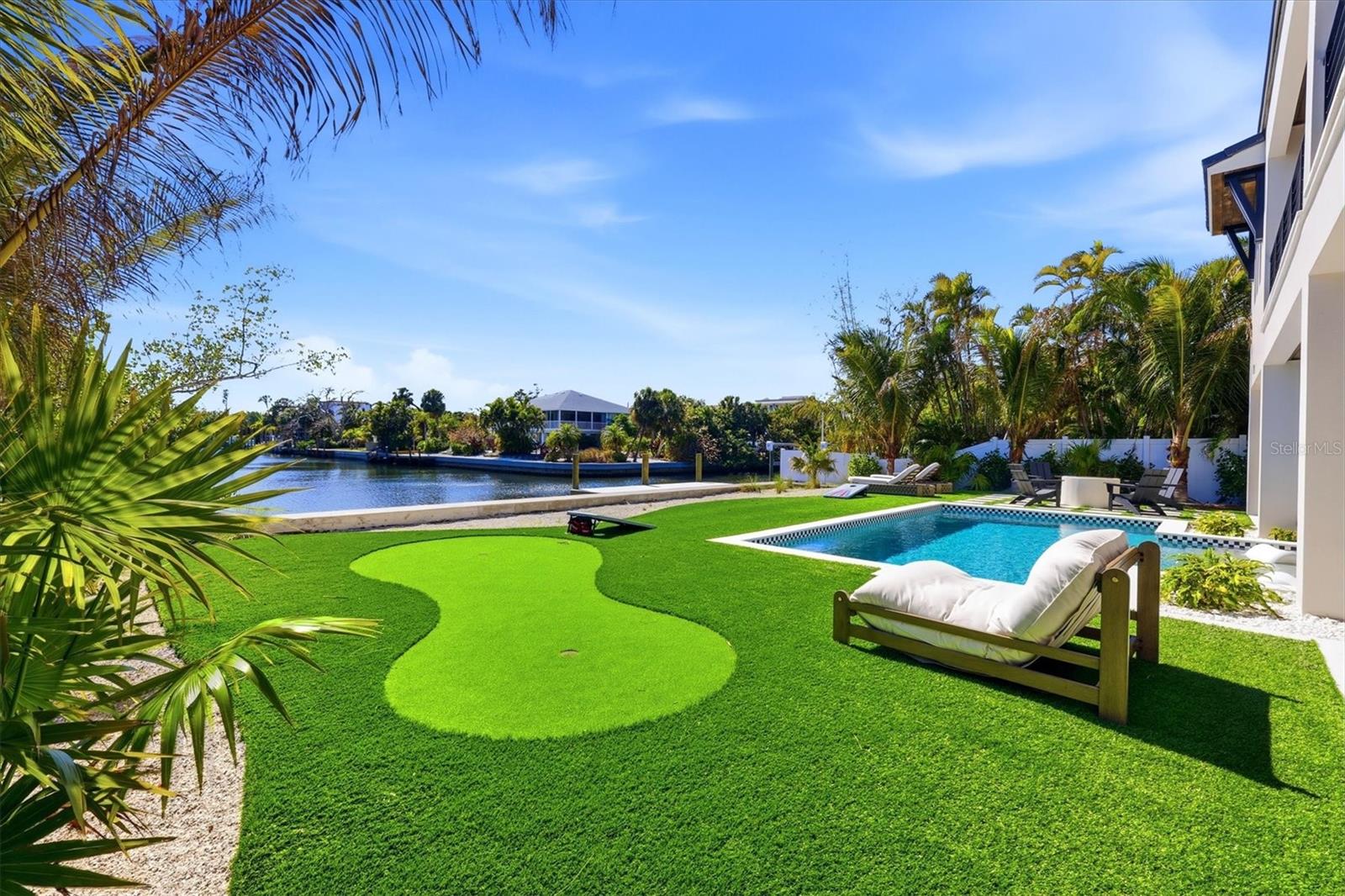 Image 60 of 83 For 319 Tarpon Street