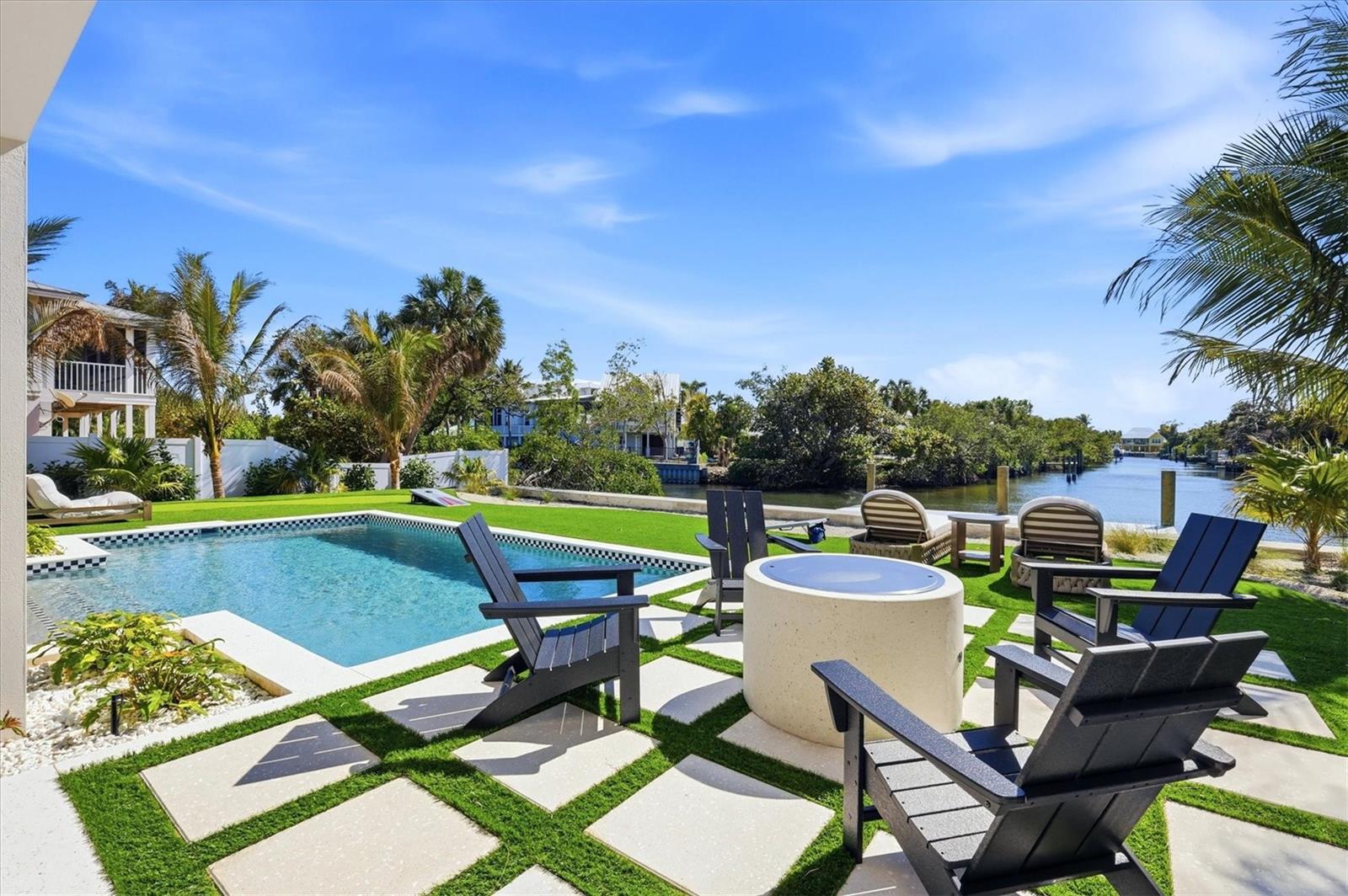 Image 68 of 83 For 319 Tarpon Street