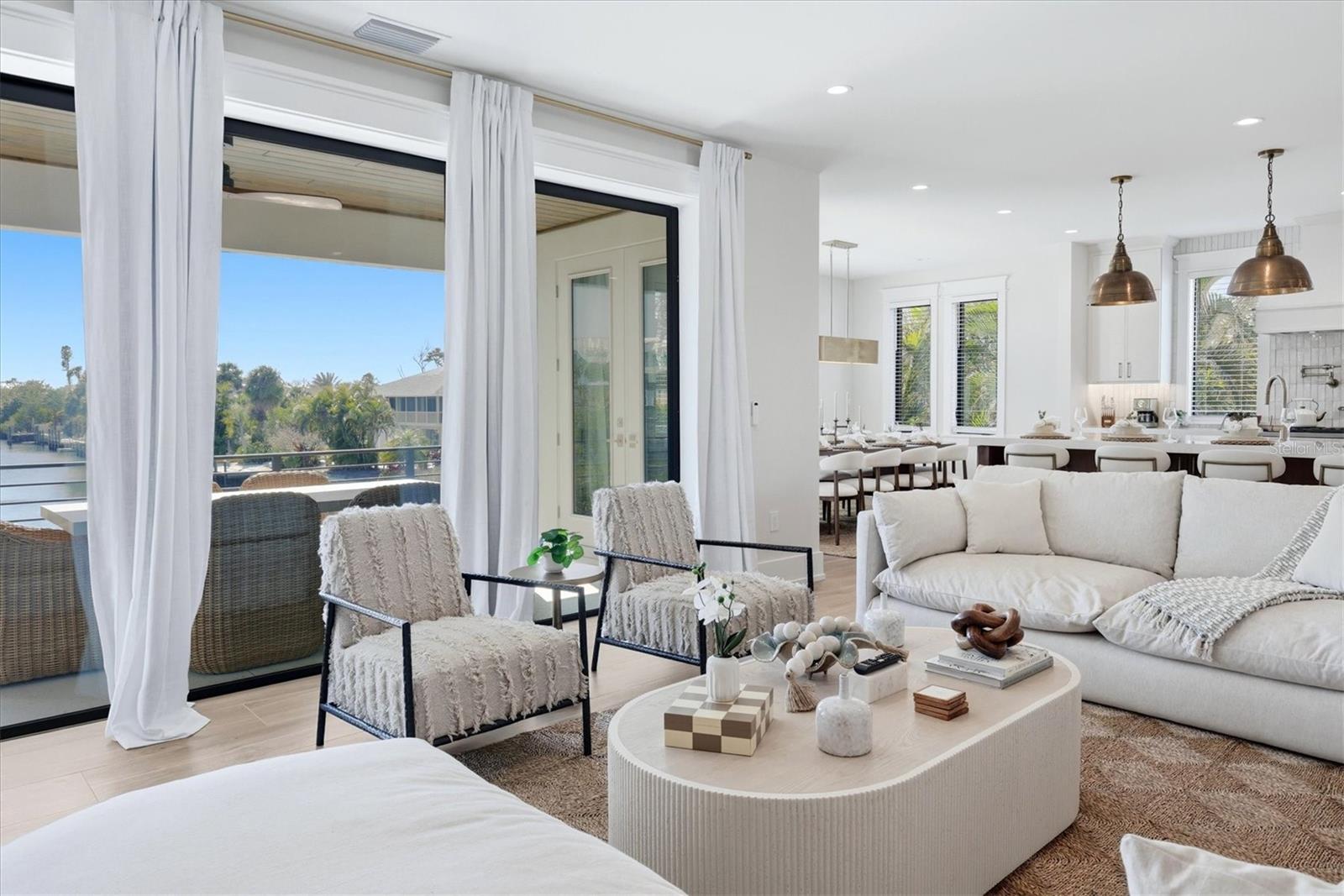 Image 9 of 83 For 319 Tarpon Street