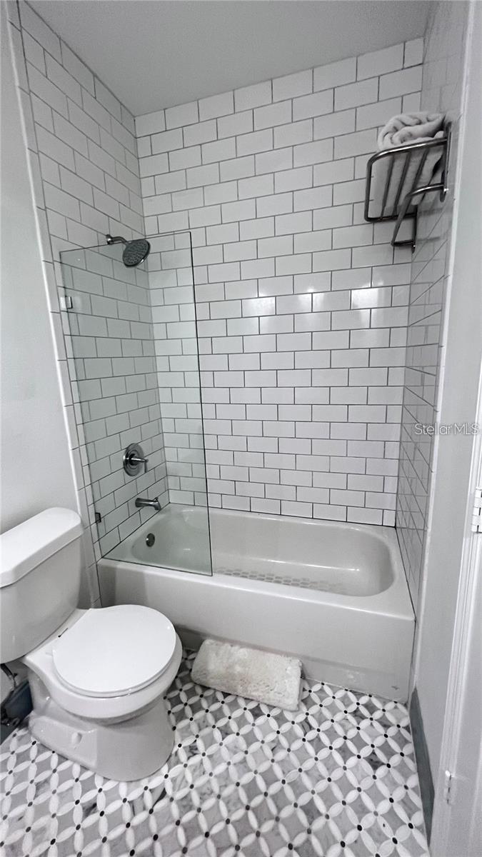 Image 9 of 15 For 7658 Plantation Circle