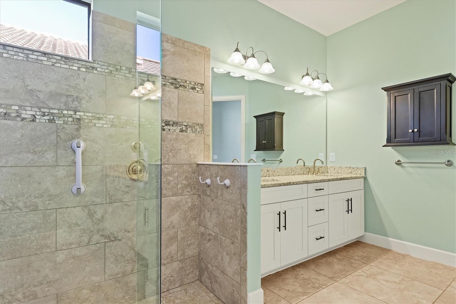 Image 19 of 35 For 5580 Semolino Street