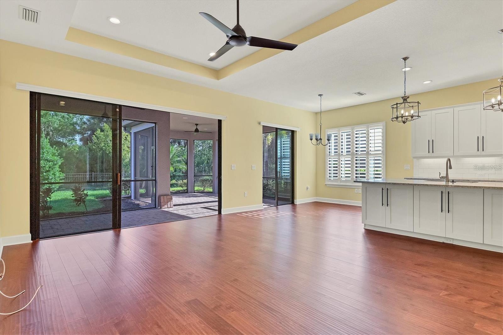 Image 7 of 35 For 5580 Semolino Street