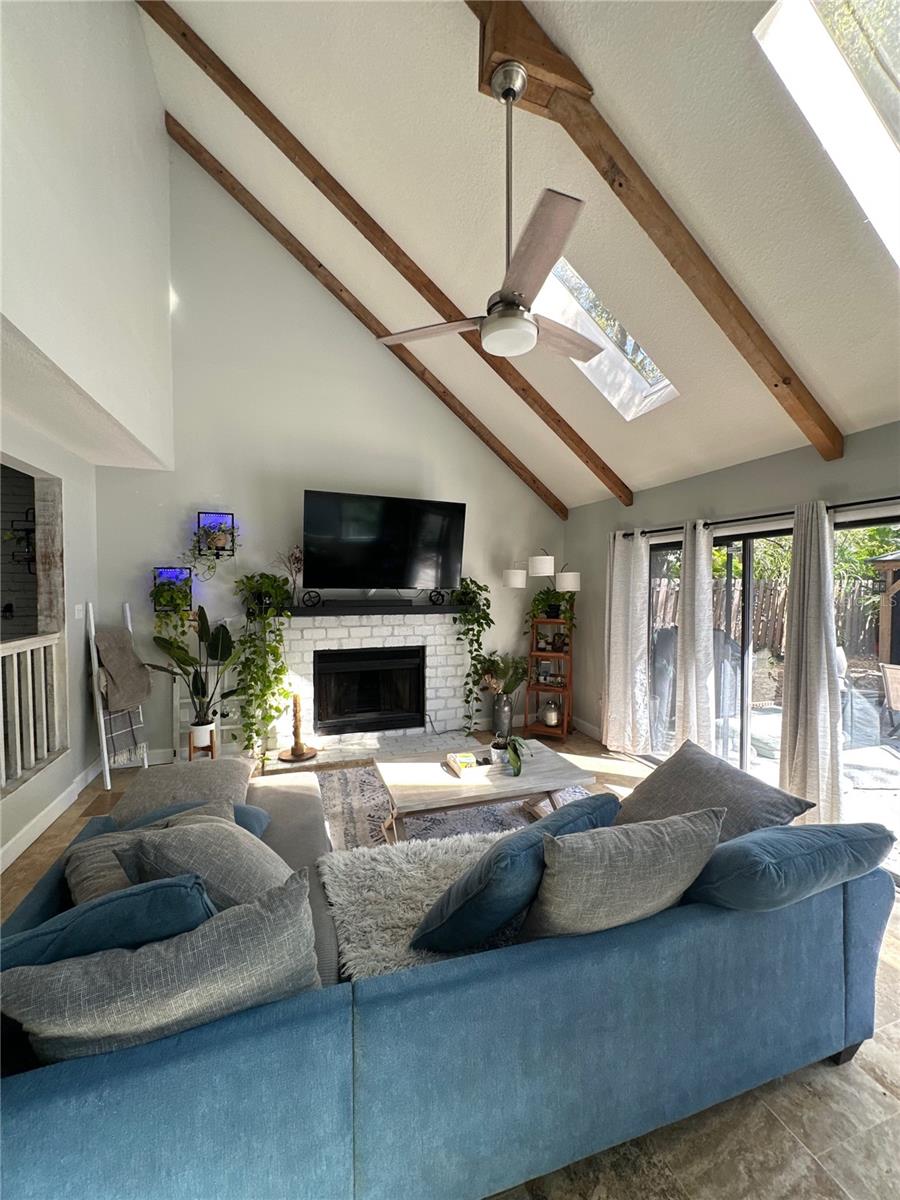 Image 3 of 26 For 4517 Groveland Avenue