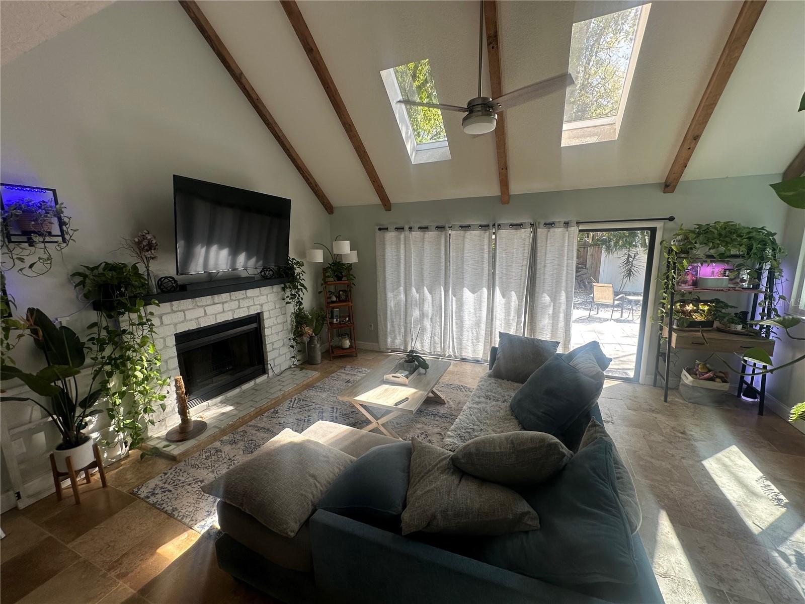 Image 5 of 26 For 4517 Groveland Avenue