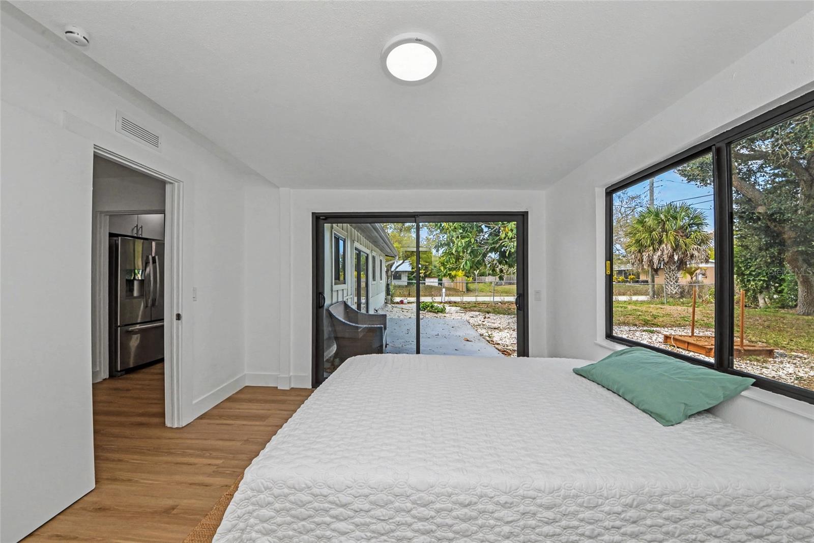 Image 11 of 27 For 2239 Worrington Street