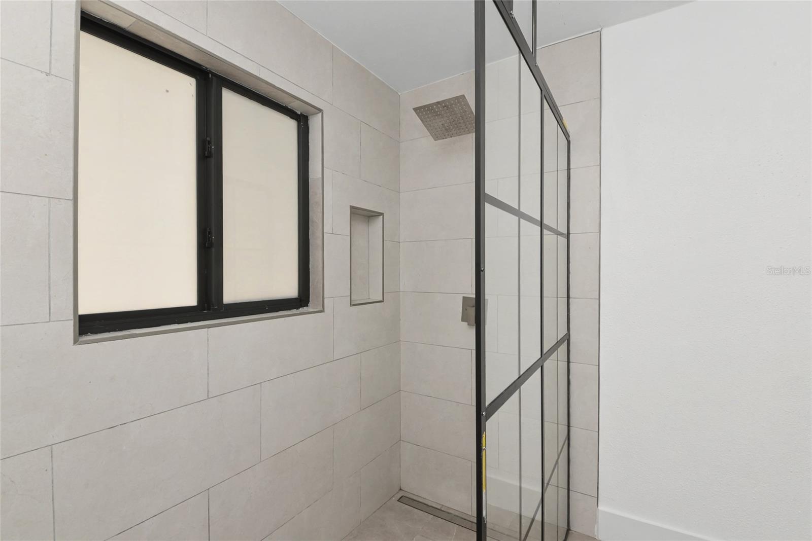 Image 15 of 27 For 2239 Worrington Street