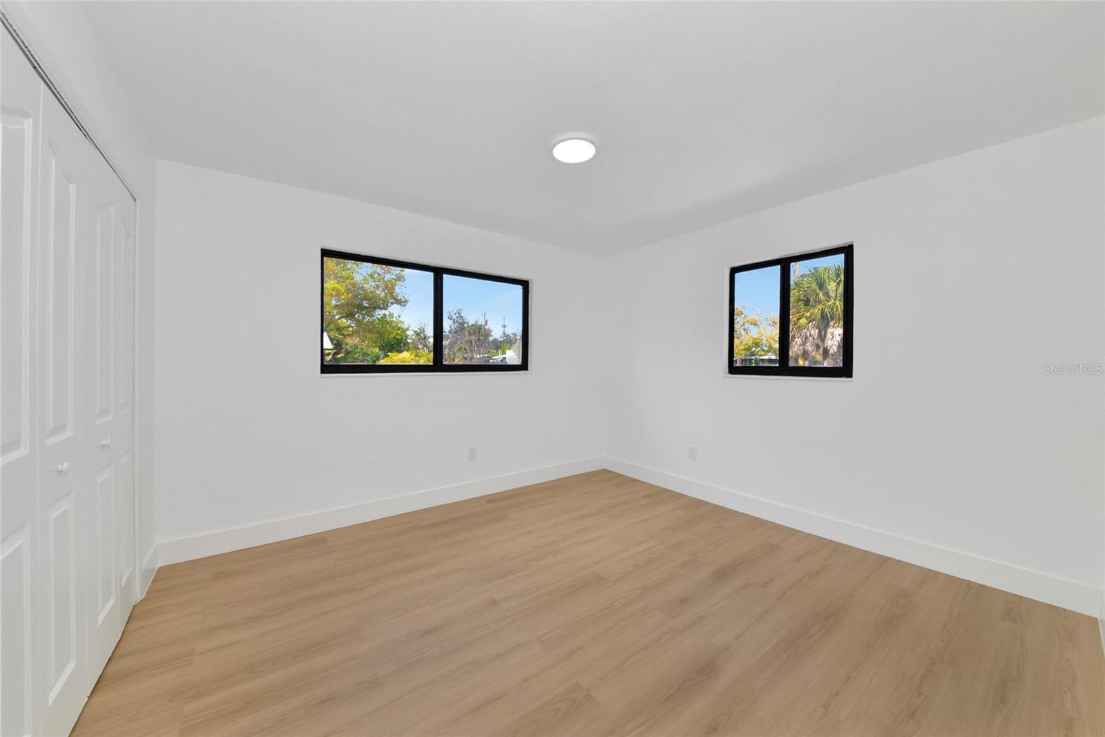 Image 22 of 27 For 2239 Worrington Street