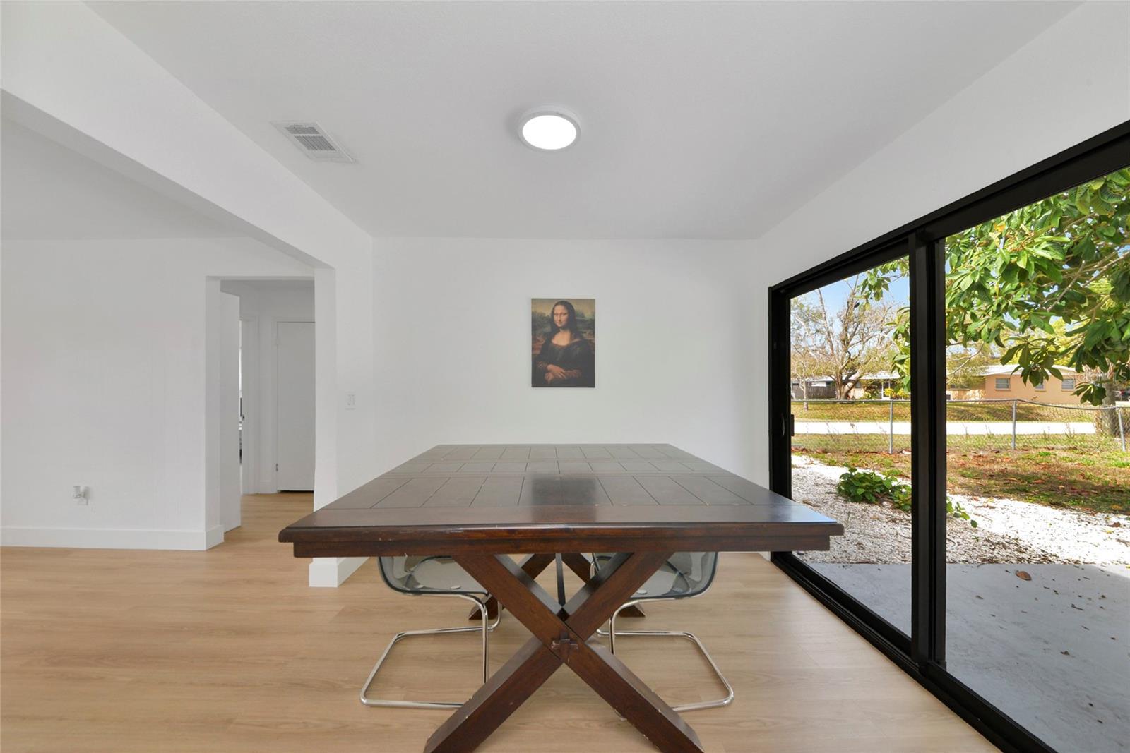 Image 6 of 27 For 2239 Worrington Street