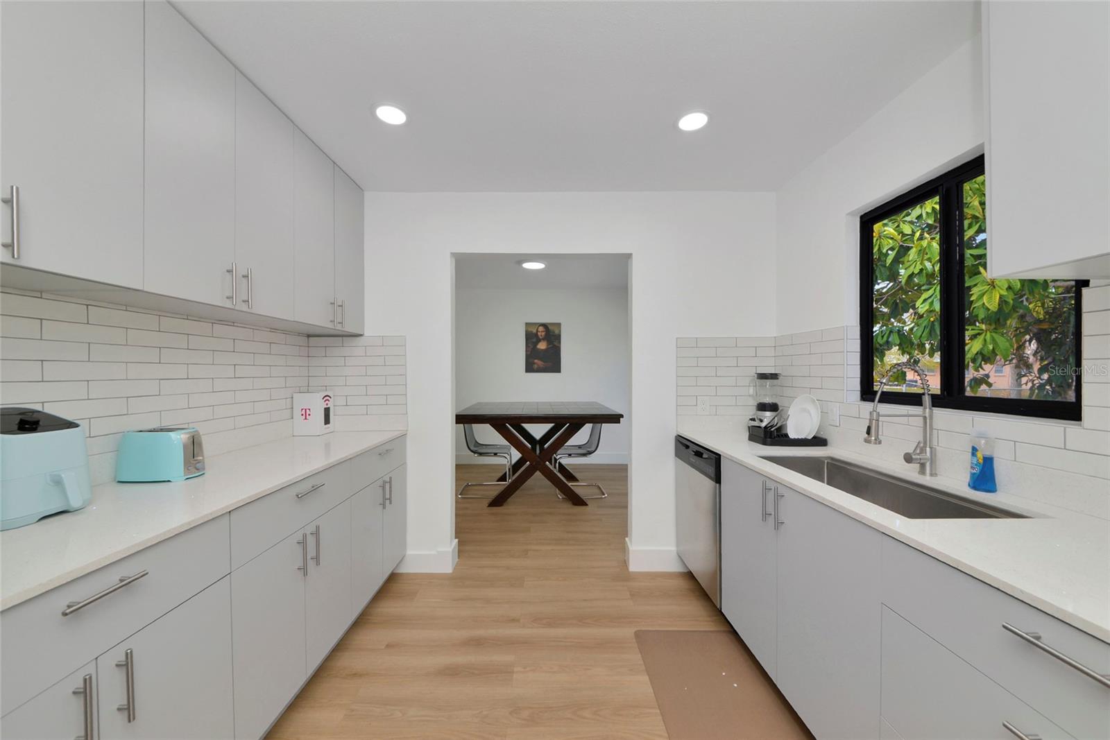 Image 7 of 27 For 2239 Worrington Street