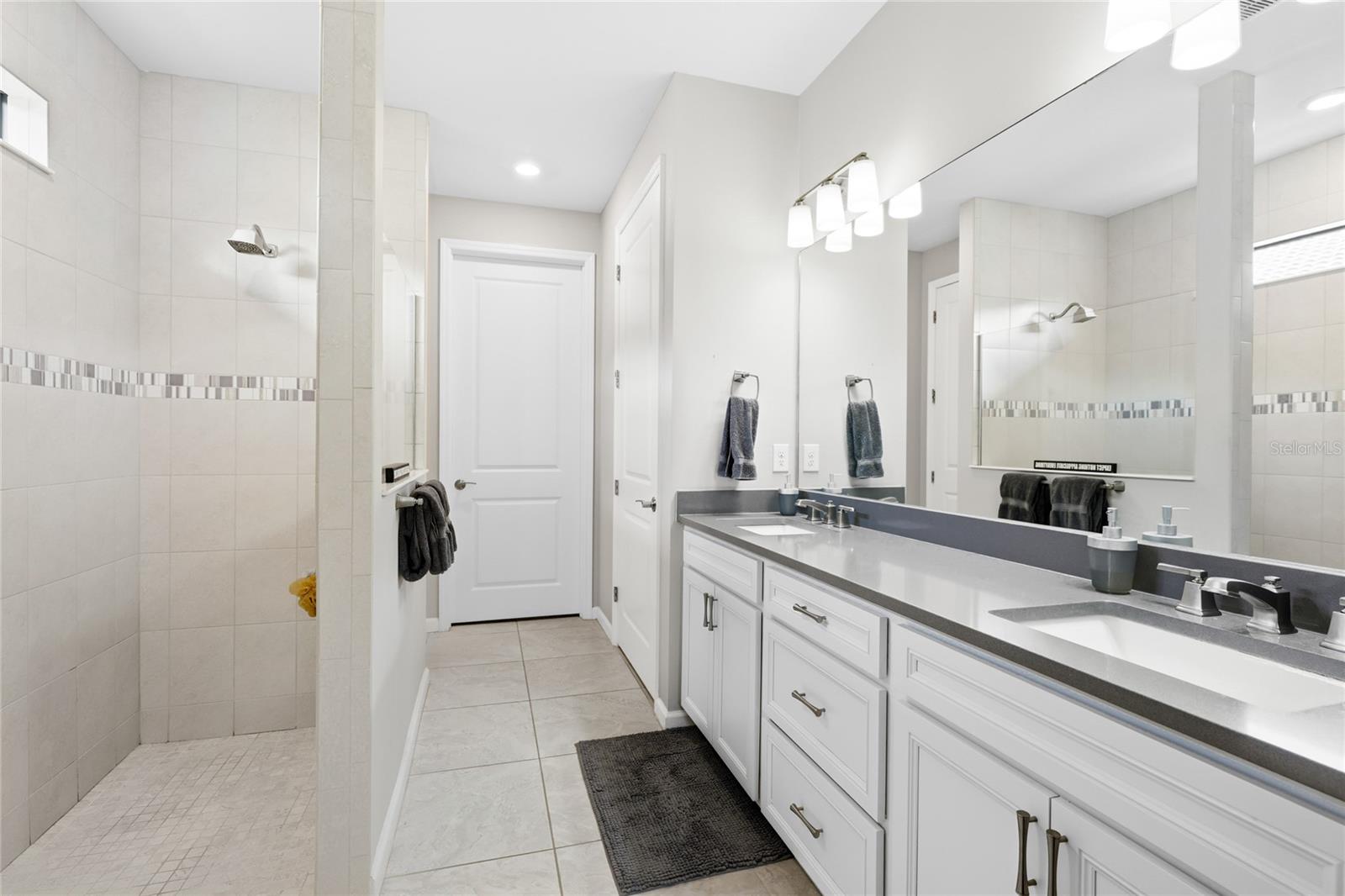 Image 18 of 43 For 12458 Marsh Pointe Road