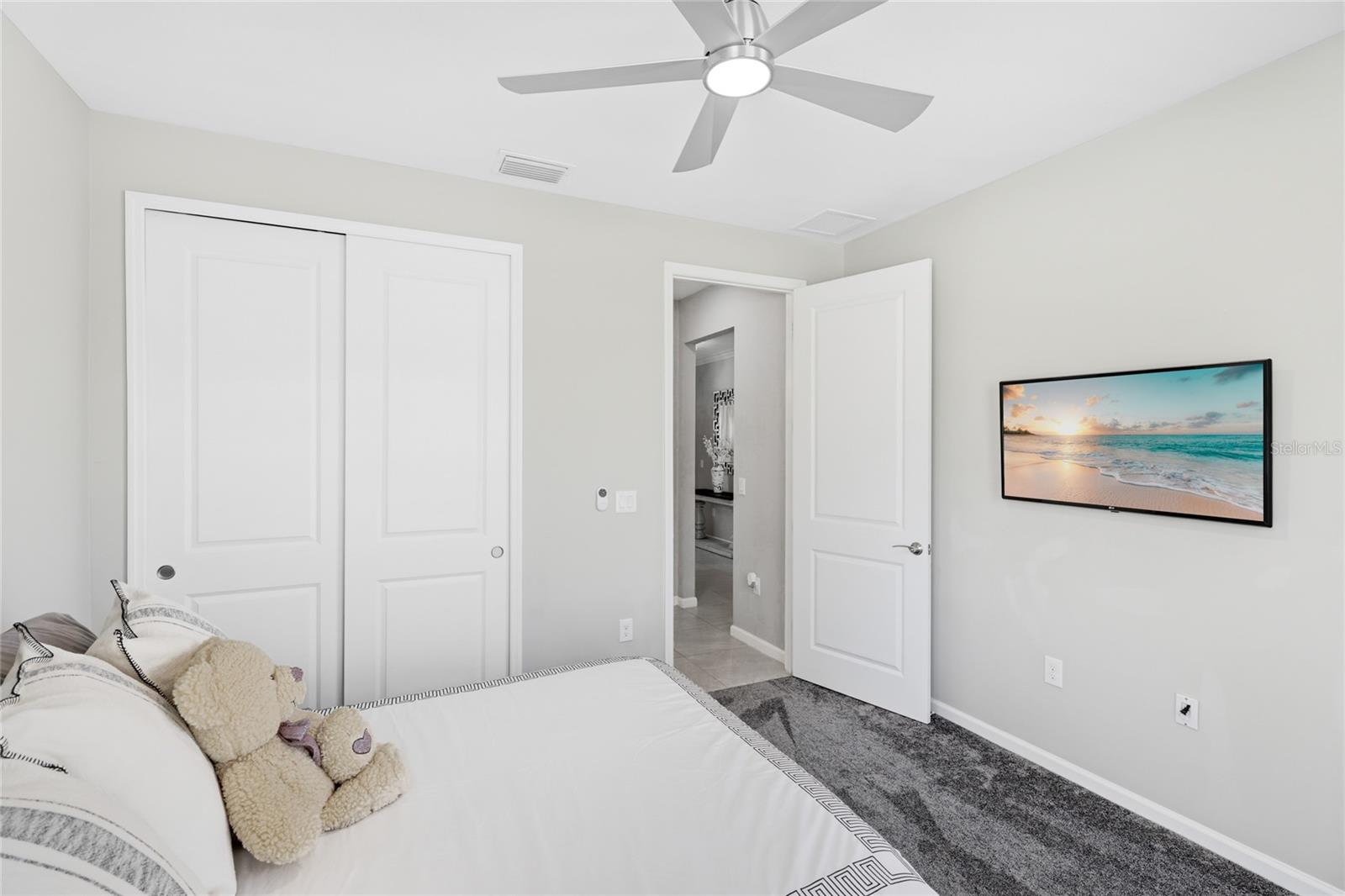 Image 22 of 43 For 12458 Marsh Pointe Road