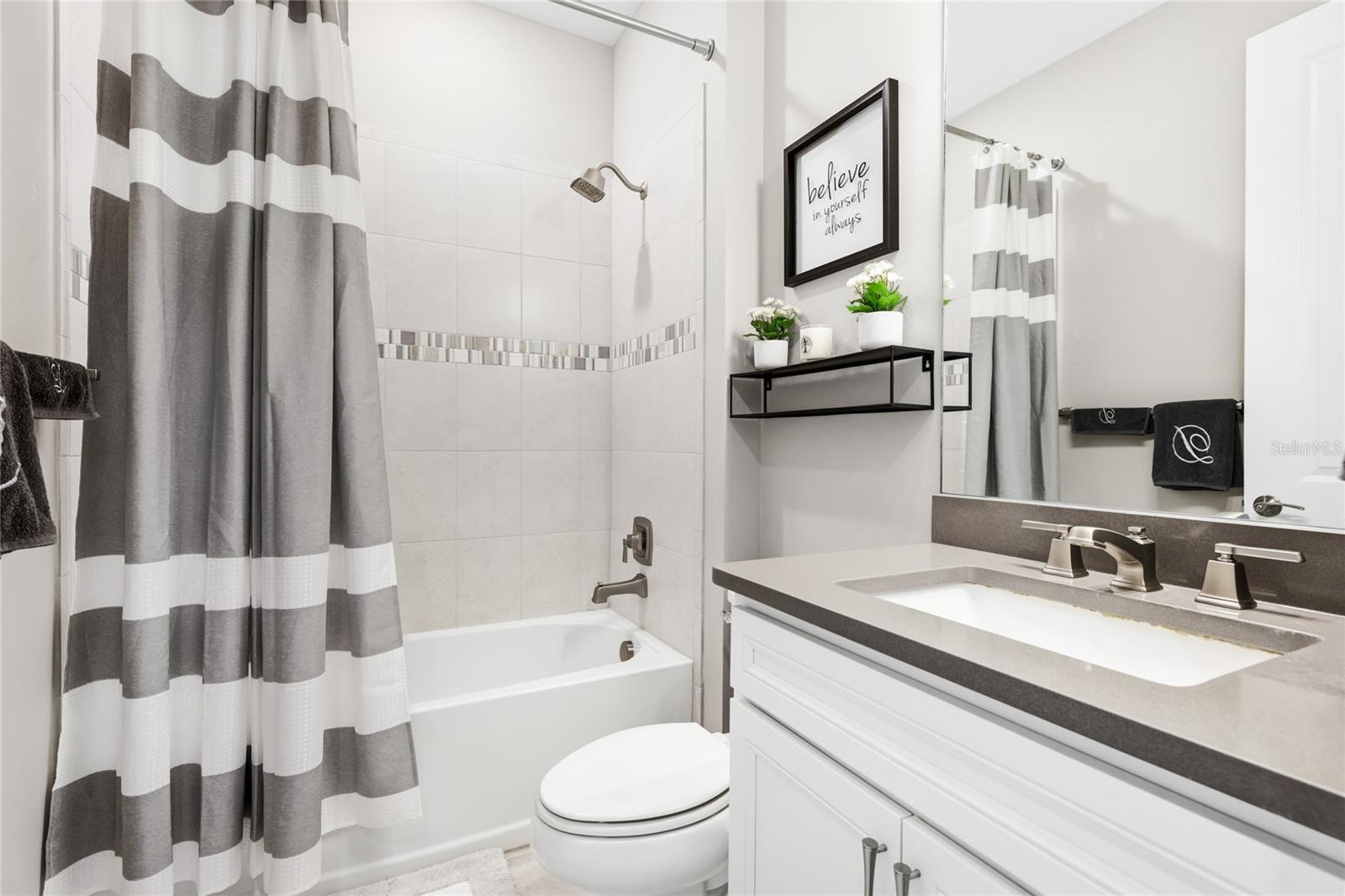 Image 23 of 43 For 12458 Marsh Pointe Road