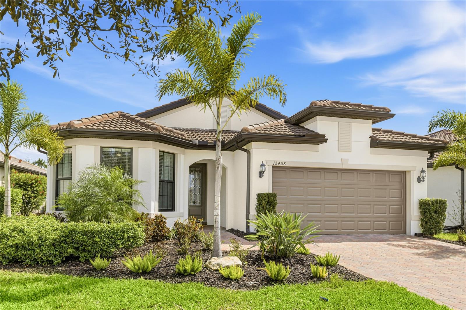 Image 4 of 43 For 12458 Marsh Pointe Road