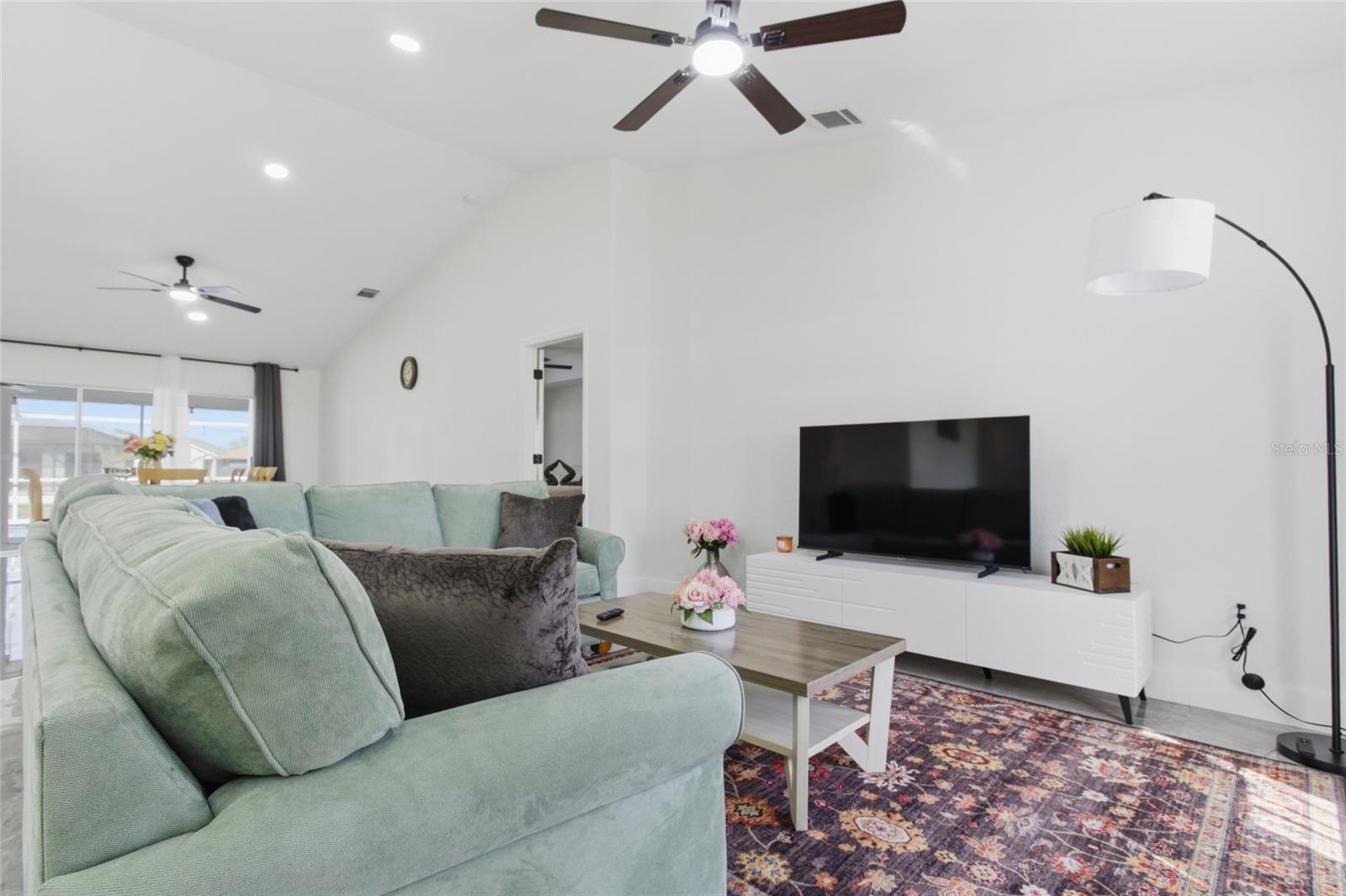 Image 10 of 46 For 619 26th Terrace