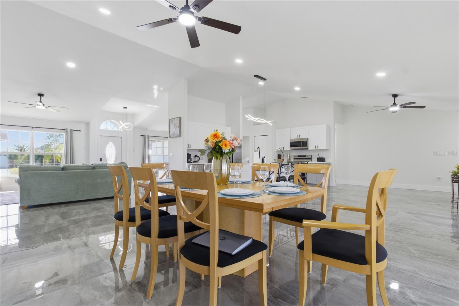 Image 15 of 46 For 619 26th Terrace