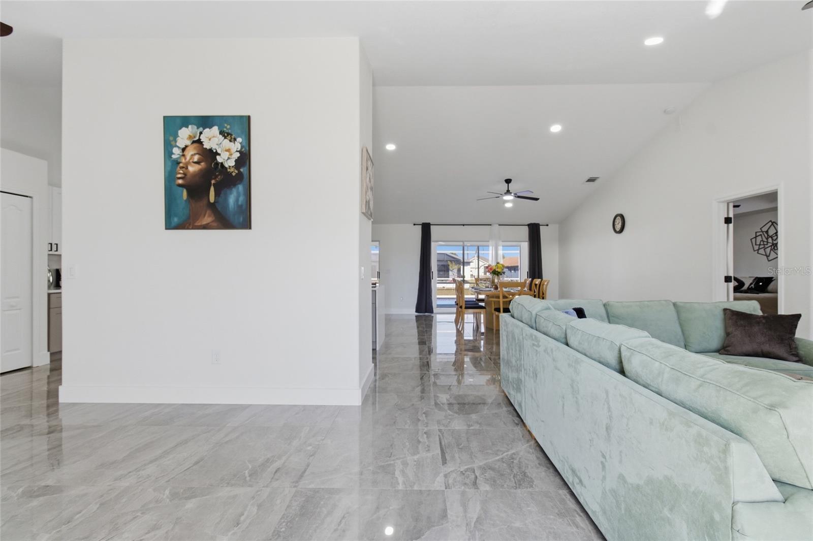 Image 16 of 46 For 619 26th Terrace