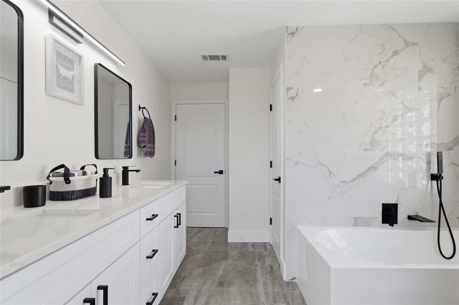 Image 22 of 46 For 619 26th Terrace