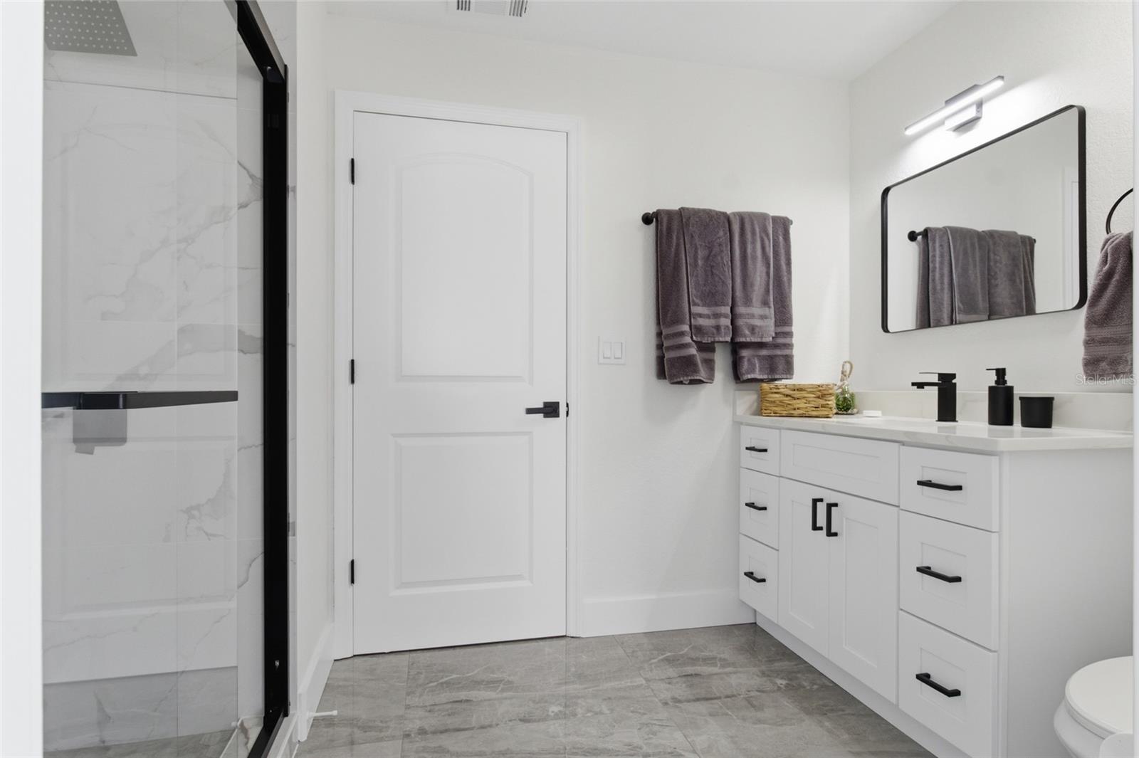 Image 30 of 46 For 619 26th Terrace