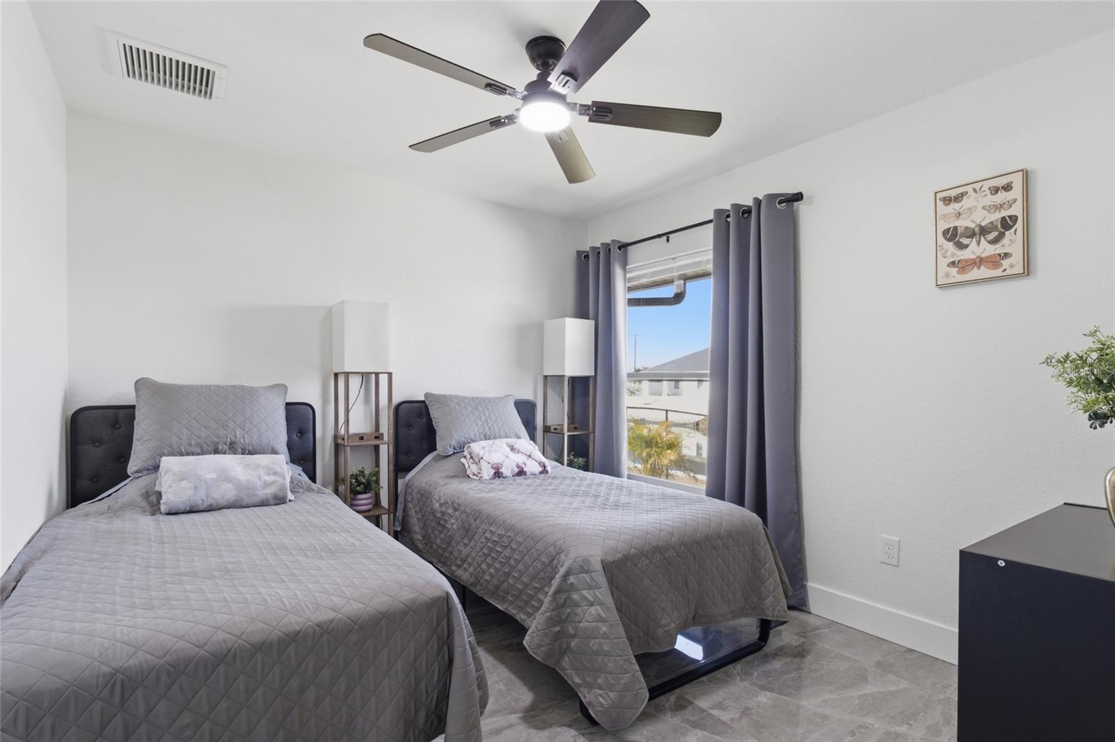 Image 31 of 46 For 619 26th Terrace