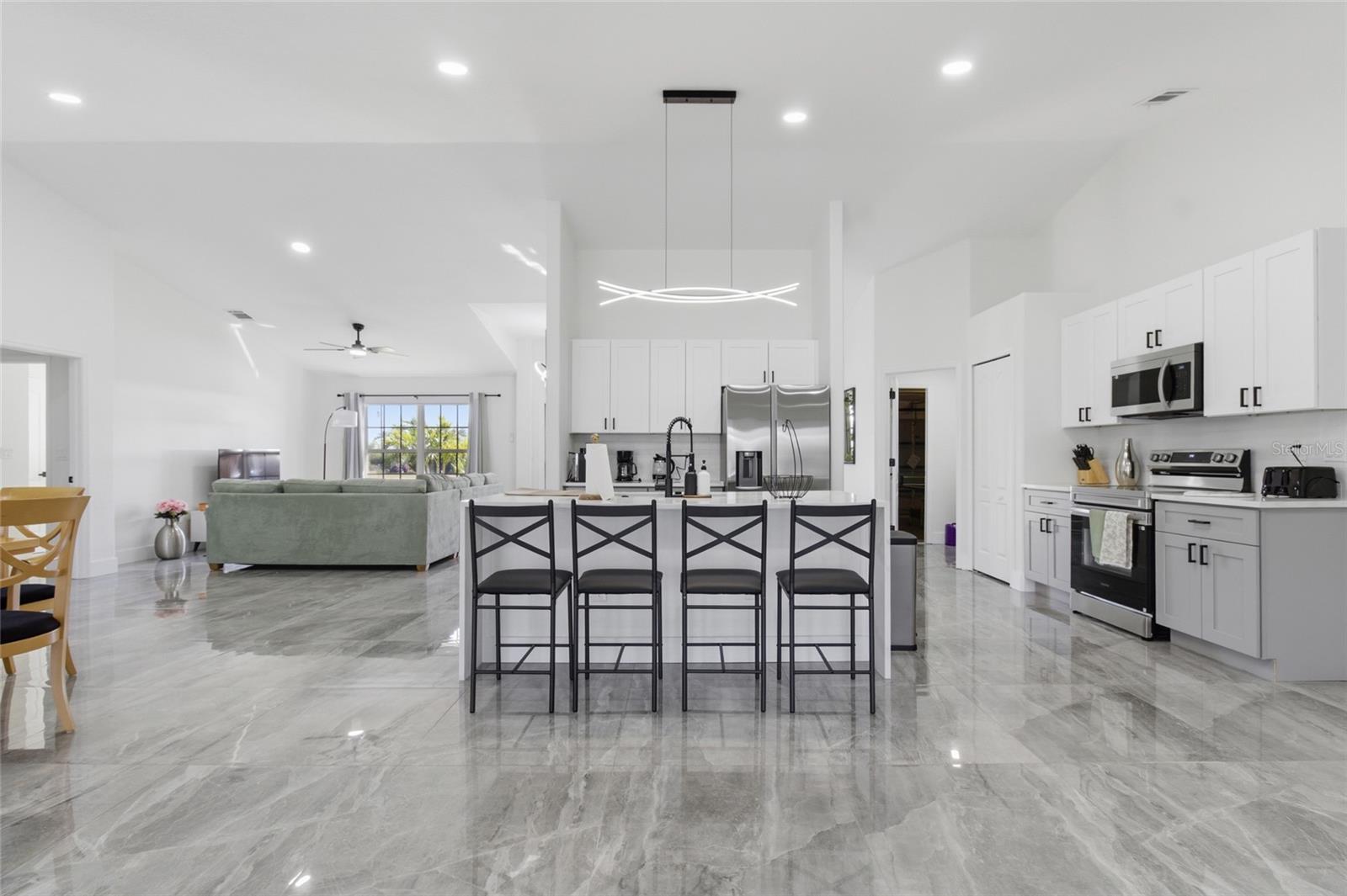 Image 5 of 46 For 619 26th Terrace