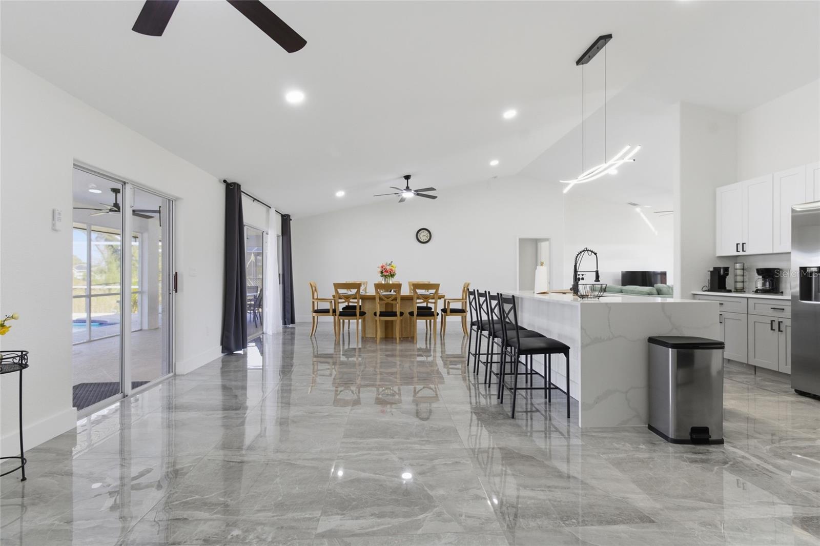 Image 6 of 46 For 619 26th Terrace