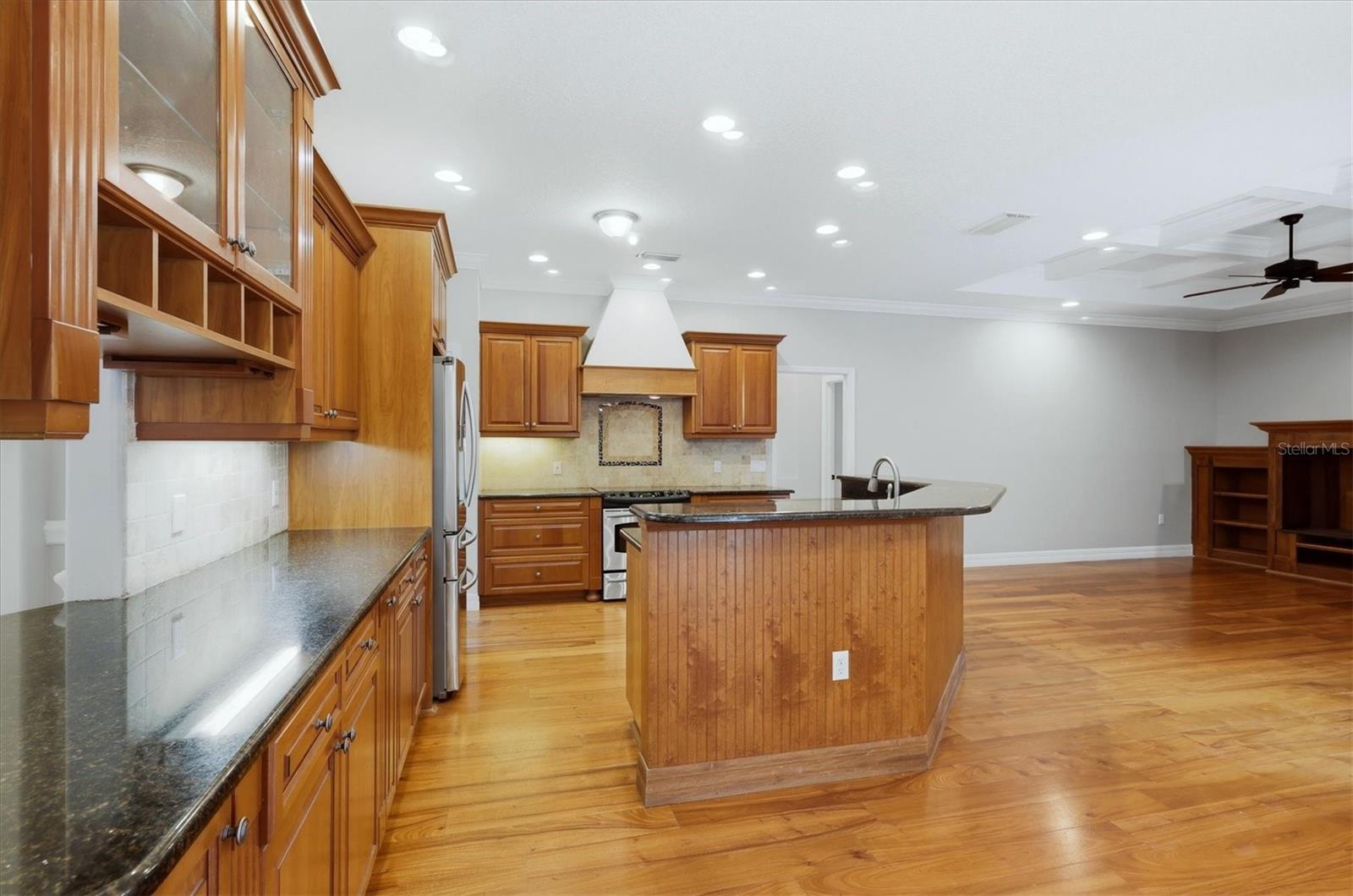 Image 10 of 35 For 4751 Sweetshade Drive