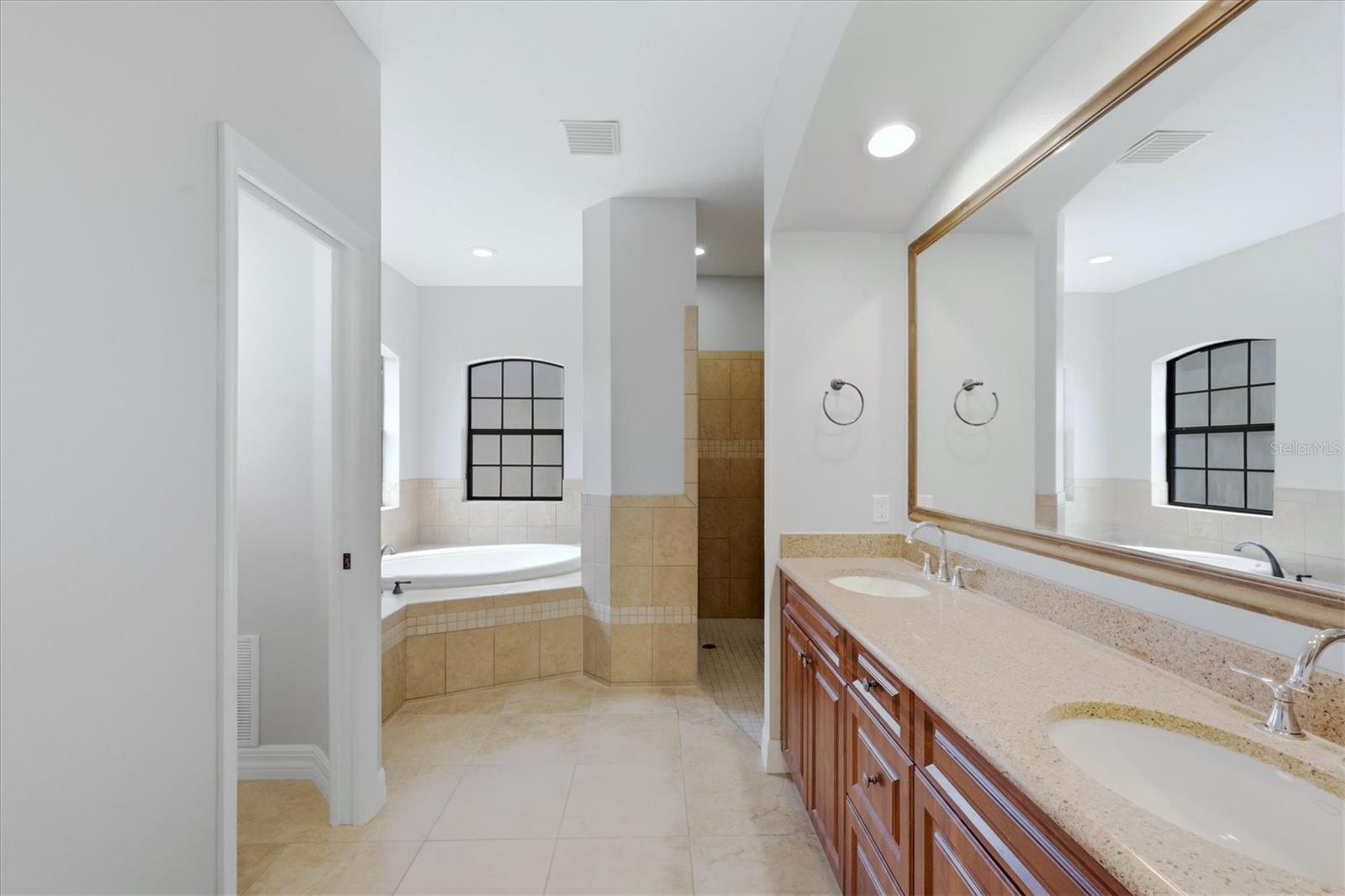 Image 20 of 35 For 4751 Sweetshade Drive