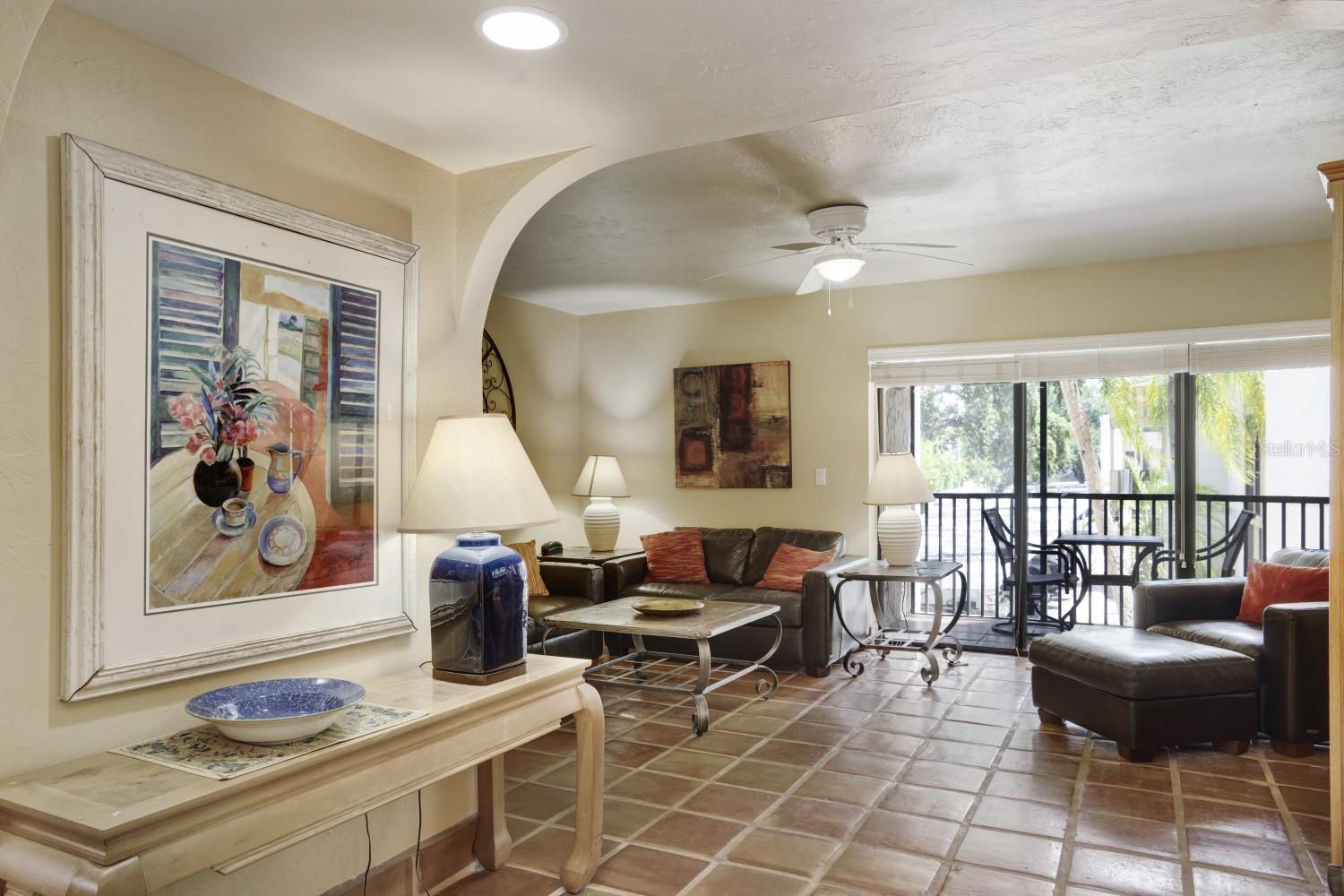 Image 29 of 53 For 6157 Midnight Pass Road E22