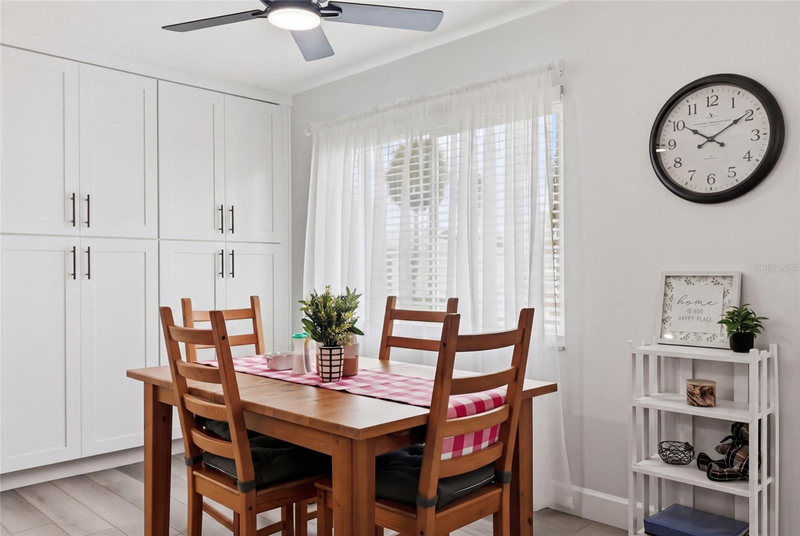 Image 10 of 30 For 17 Pearl Street