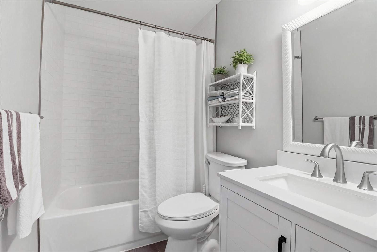 Image 19 of 30 For 17 Pearl Street