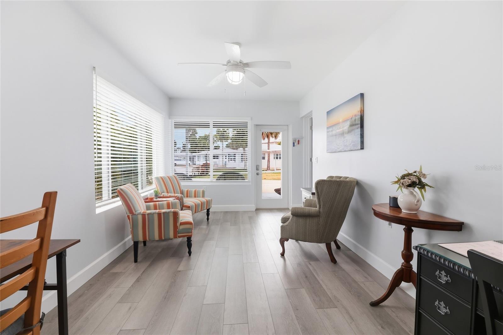 Image 20 of 30 For 17 Pearl Street