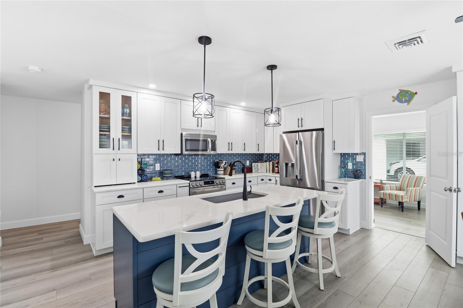 Image 4 of 30 For 17 Pearl Street