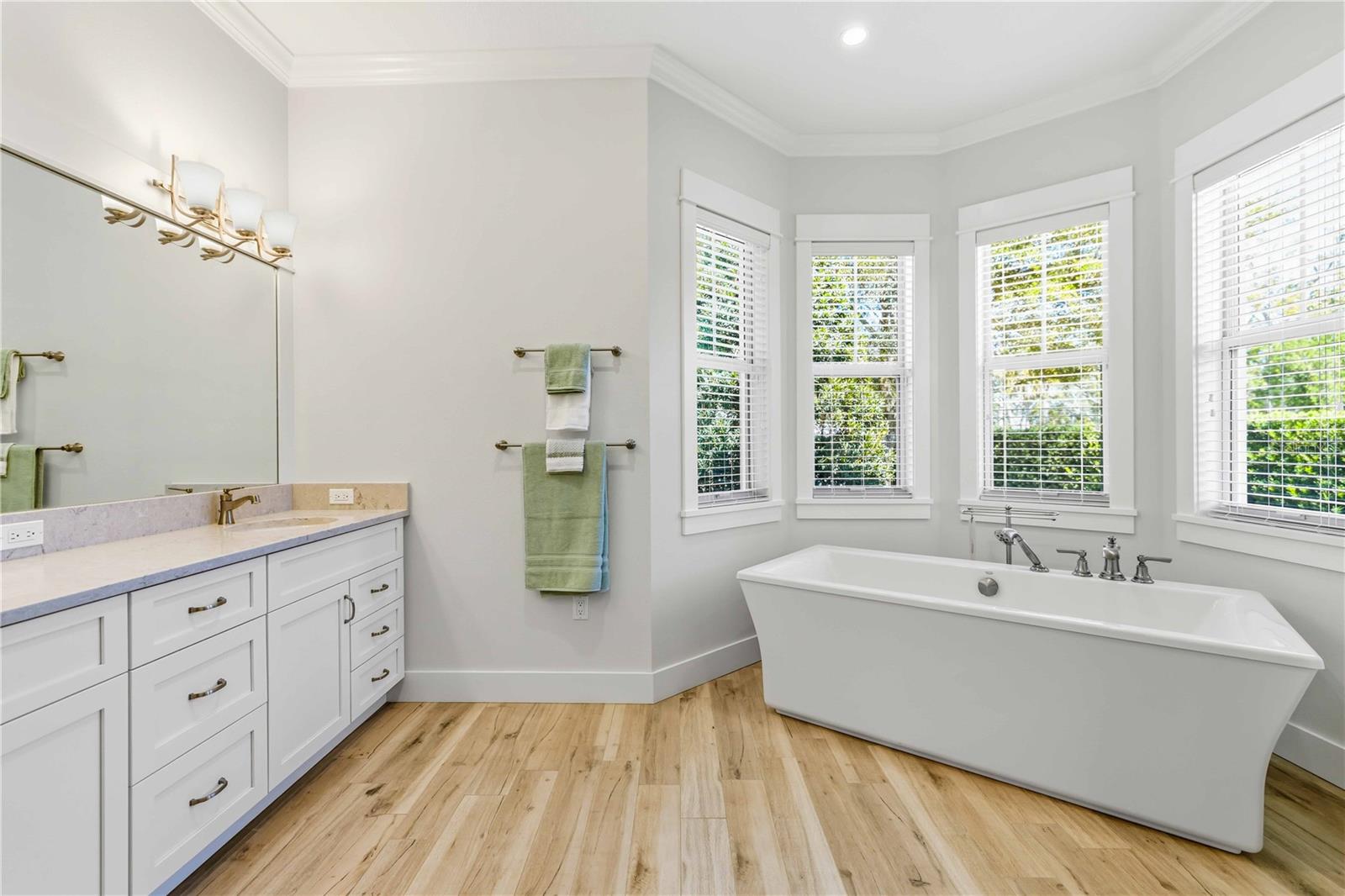 Image 15 of 58 For 7101 16th Avenue Nw